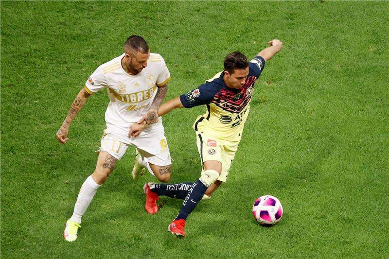 من مباراة أمريكا وتيجريس 