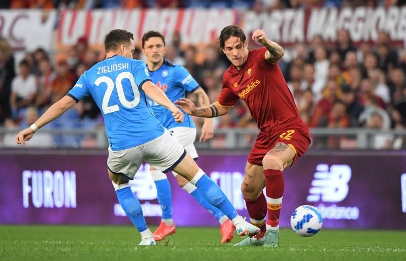 2021-10-24t162206z_1977892904_up1ehao19grv8_rtrmadp_3_soccer-italy-rom-nap-report_reuters