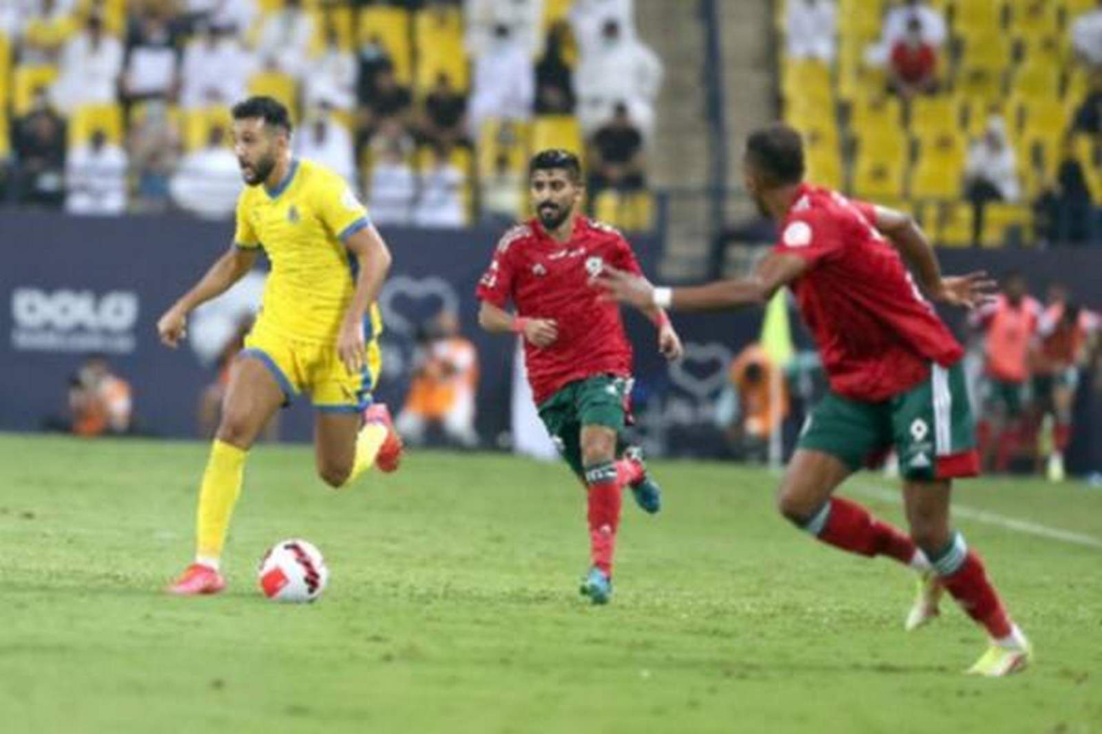 من اللقاء 