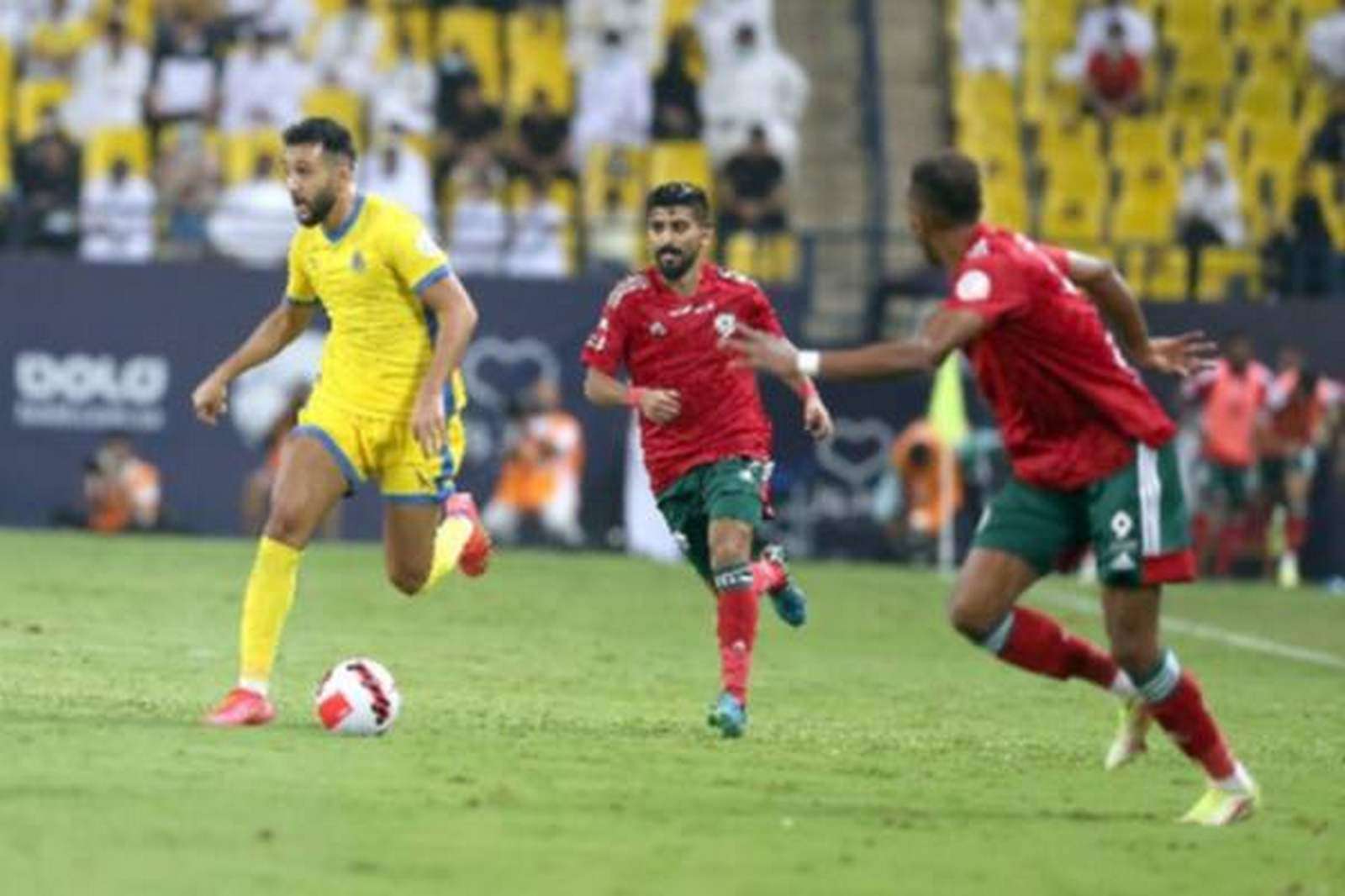 من اللقاء 