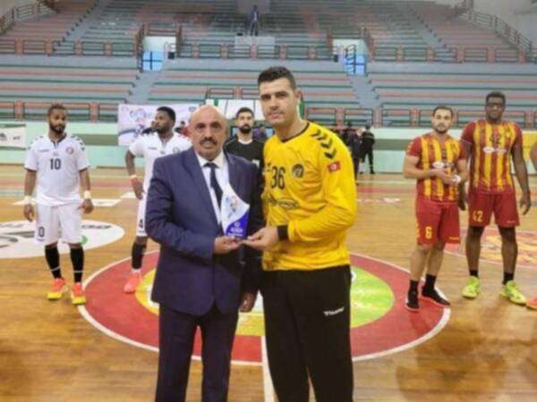 حارس الترجي يتوج بجائزة رجل المباراة