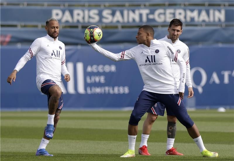 ثلاثي باريس