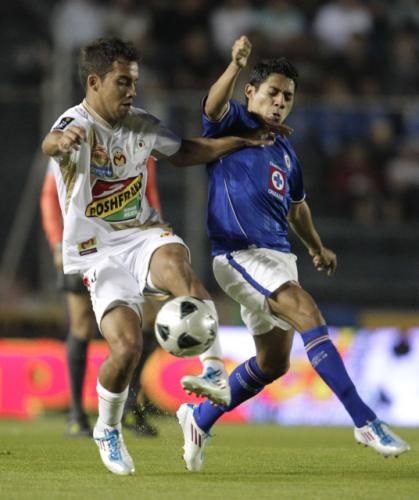 2011-05-132011-05-13t022046z_01_hnr12_rtridsp_3_soccer-latam_reuters