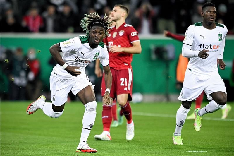 مونشنجلادباخ ضد بايرن