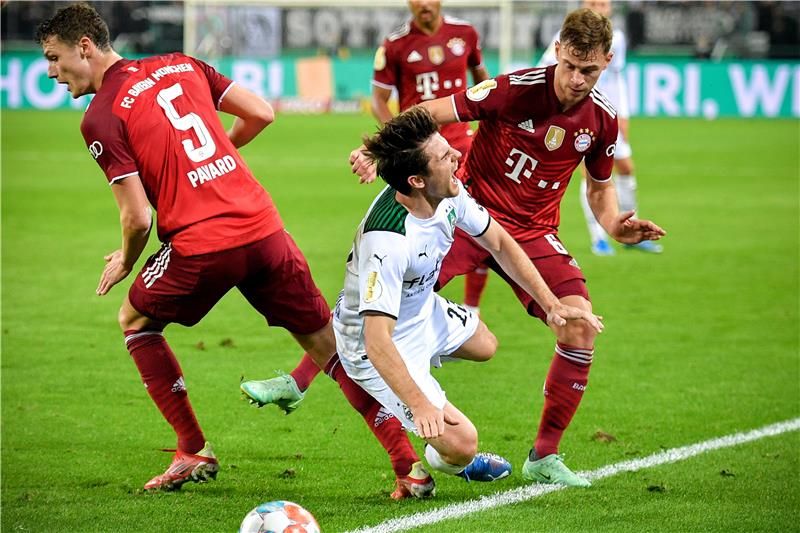  يوناس هوفمان