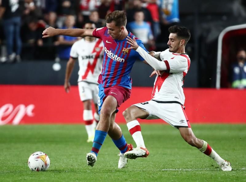 2021-10-27t181114z_1012009888_up1ehar1eio6y_rtrmadp_3_soccer-spain-ray-fcb-report_reuters