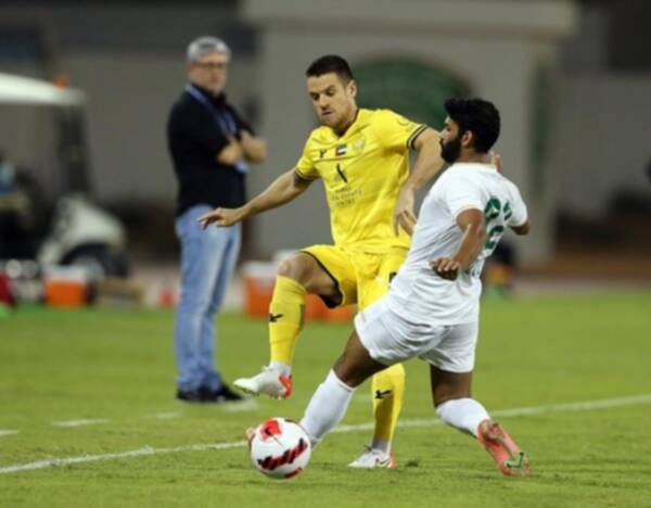 من مباراة الوصل والإمارات