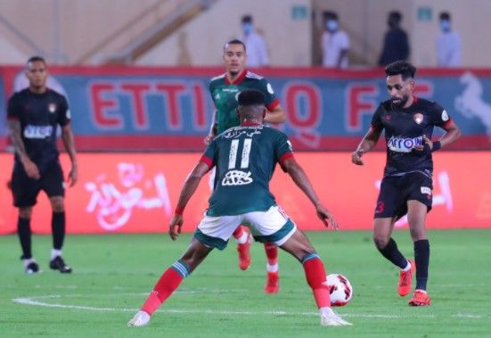 جانب من لقاء ضمك والاتفاق