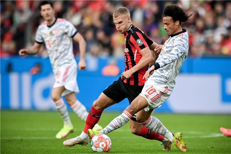 ميتشل باكير 