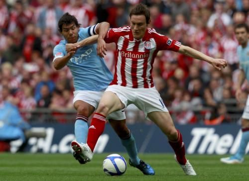 2011-05-142011-05-14t174615z_01_wem549_rtridsp_3_soccer-england-cup_reuters