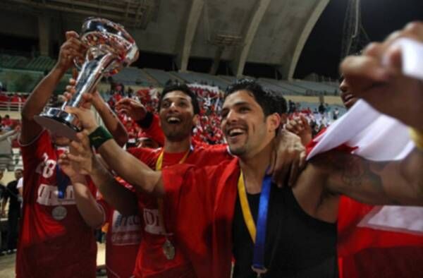 من تتويج المحرق بنسخة 2008