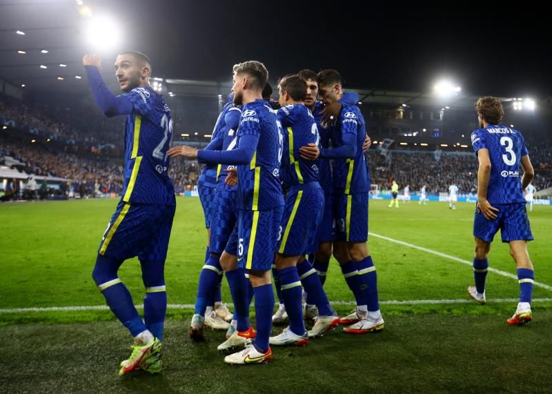 فرحة لاعبي تشيلسي بعد الهدف