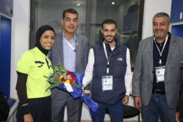 من تكريم الحكمات