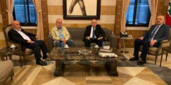 من الاجتماع