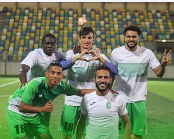 لاعبو خليج سرت