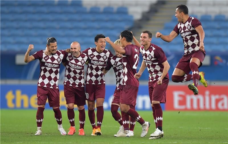 لاعبو فيسيل كوبي 