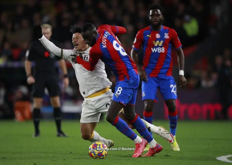 ?i=reuters%2f2021-11-06%2f2021-11-06t164201z_1037250736_up1ehb61adzos_rtrmadp_3_soccer-england-cry-wlv-report_reuters
