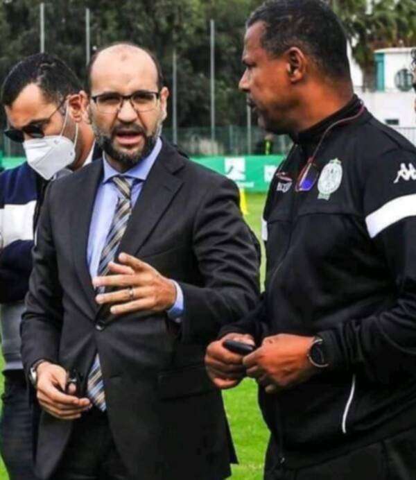 أنيس محفوظ والشابي