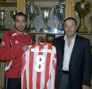 شباب الأردن يعقد أولى صفقاته 