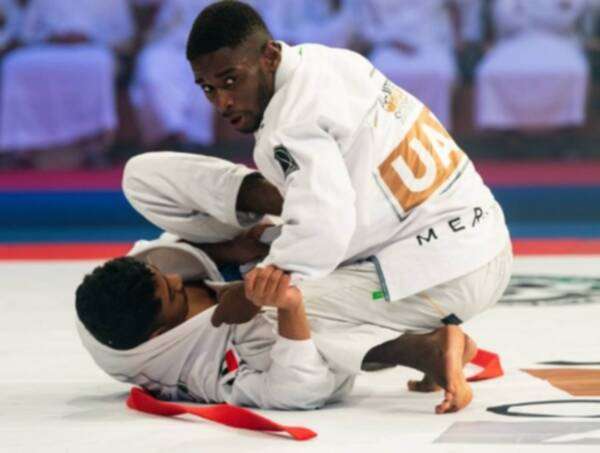 من منافسات البطولة