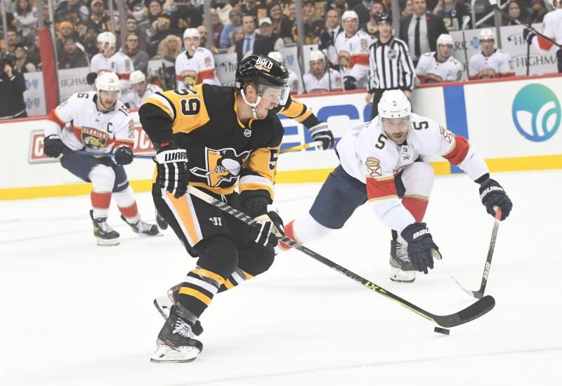 2021-11-12t011106z_1975142969_mt1usatoday17142719_rtrmadp_3_nhl-florida-panthers-at-pittsburgh-penguins_reuters