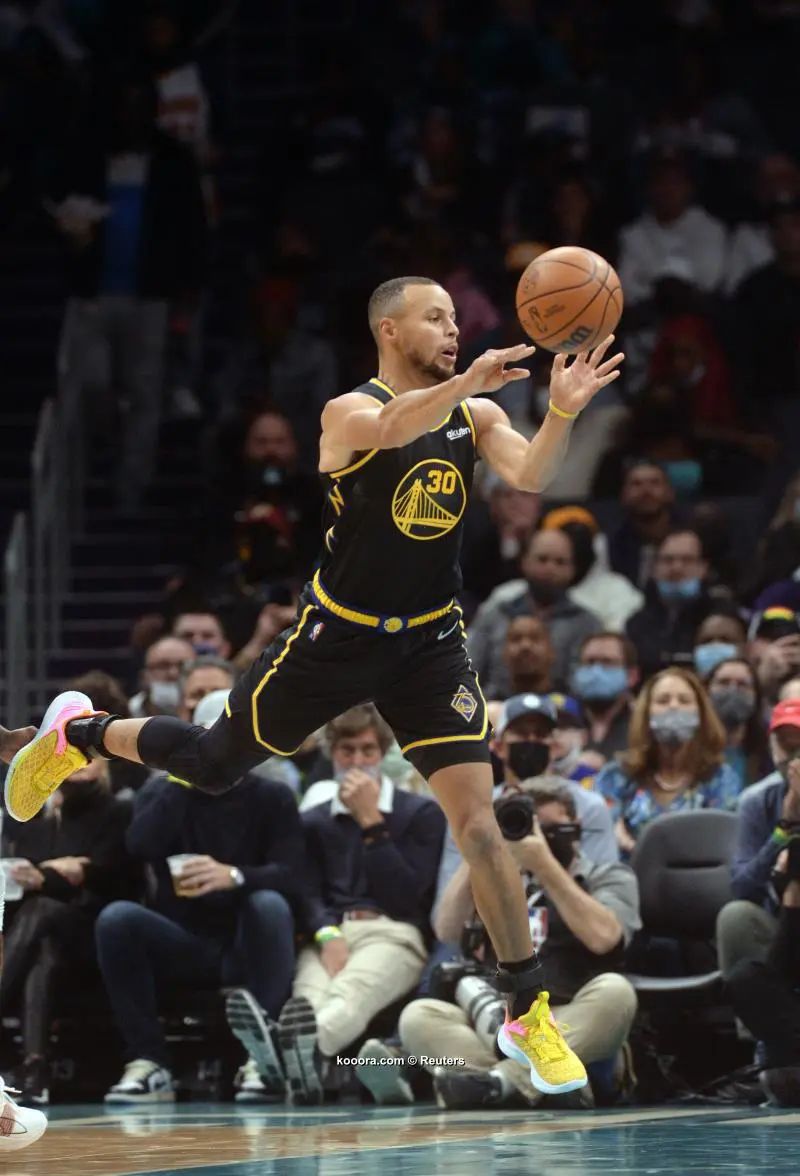 ?i=reuters%2f2021-11-15%2f2021-11-15t025824z_1695188897_mt1usatoday17168170_rtrmadp_3_nba-golden-state-warriors-at-charlotte-hornets_reuters