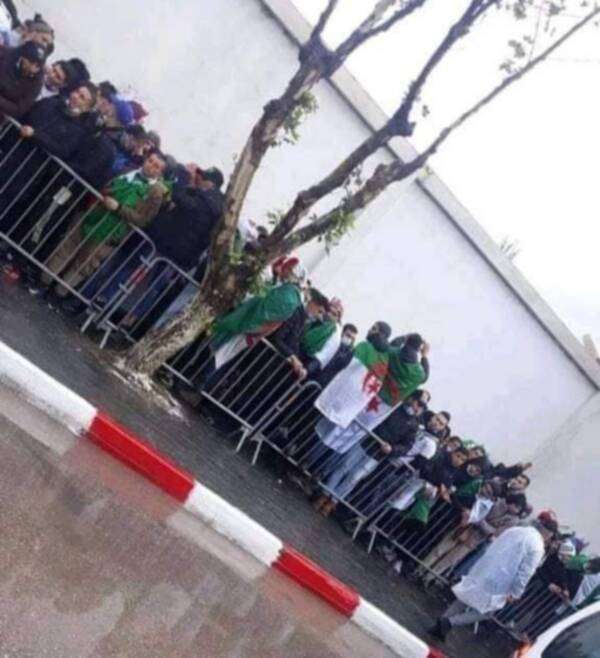 الجماهير الجزائرية