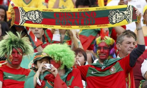 2010-06-25t132554z_01_wca309_rtridsp_3_soccer-world_reuters