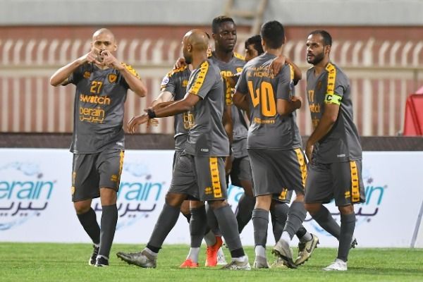 لاعبو القادسية 