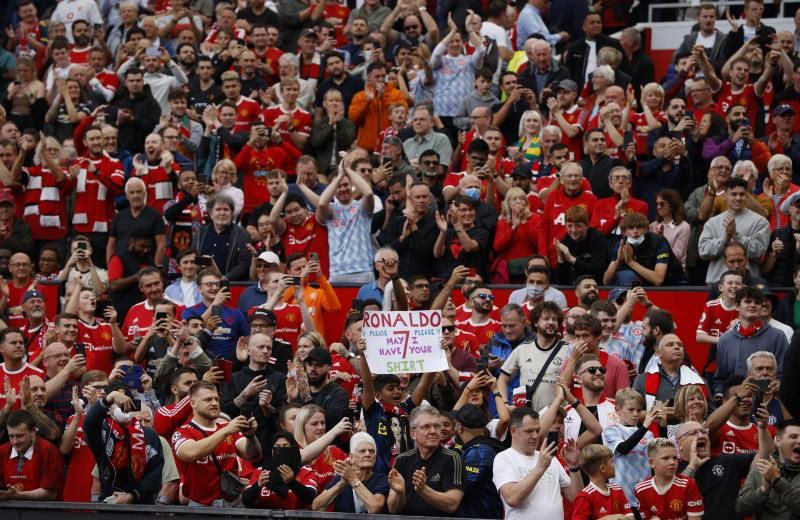 جماهير مانشستر يونايتد 