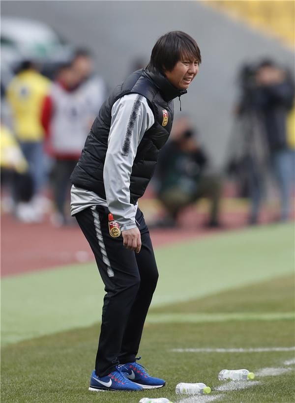 لي تاي (مدرب منتخب الصين)