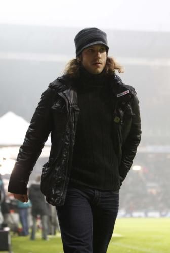 2011-02-272011-02-27t172716z_01_cha105_rtridsp_3_soccer-germany_reuters