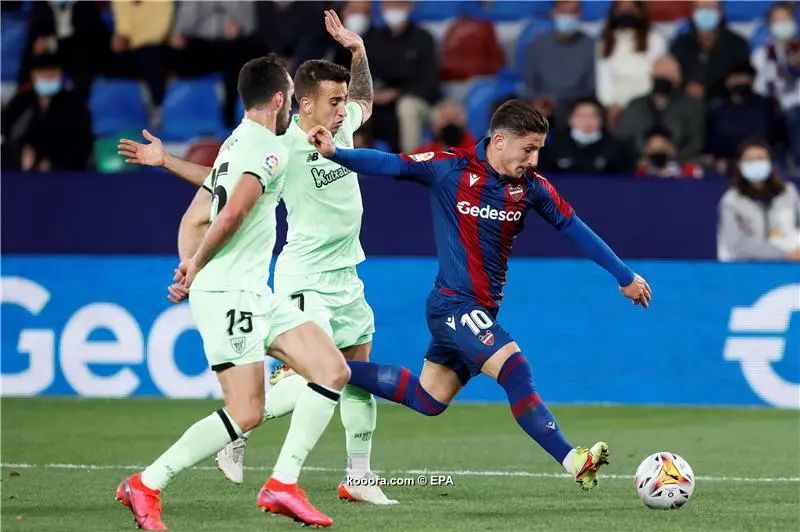 ?i=albums%2fmatches%2f2476890%2f2021-11-19-09592653_epa