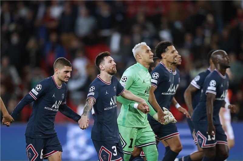 لاعبو باريس سان جيرمان