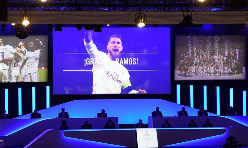 صورة راموس خلال الاجتماع