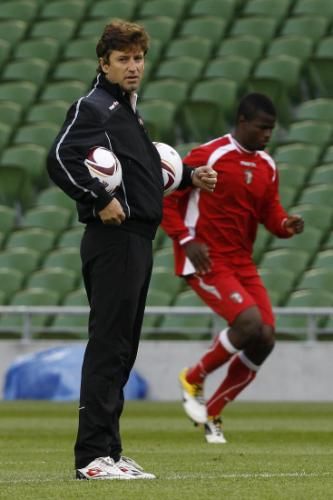 2011-05-172011-05-17t194543z_01_swt32_rtridsp_3_soccer-europa-final_reuters