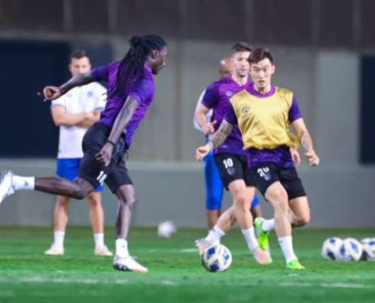 جانب من تدريبات الهلال