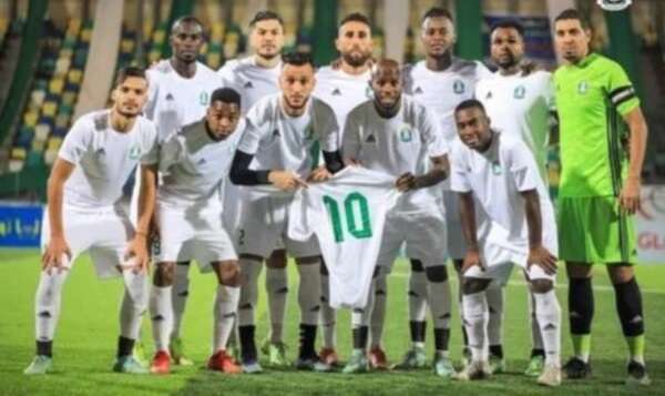 لاعبو الأهلي طرابلس