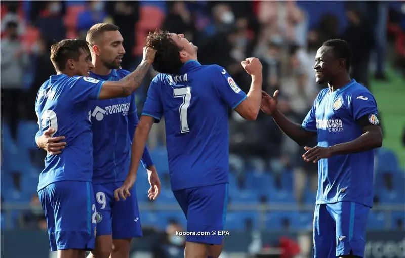 ?i=epa%2fsoccer%2f2021-11%2f2021-11-21%2f2021-11-21-09595875_epa