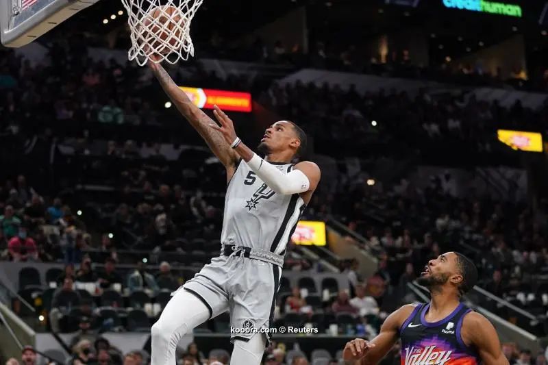 ?i=reuters%2f2021-11-23%2f2021-11-23t042556z_16172883_mt1usatoday17214550_rtrmadp_3_nba-phoenix-suns-at-san-antonio-spurs_reuters