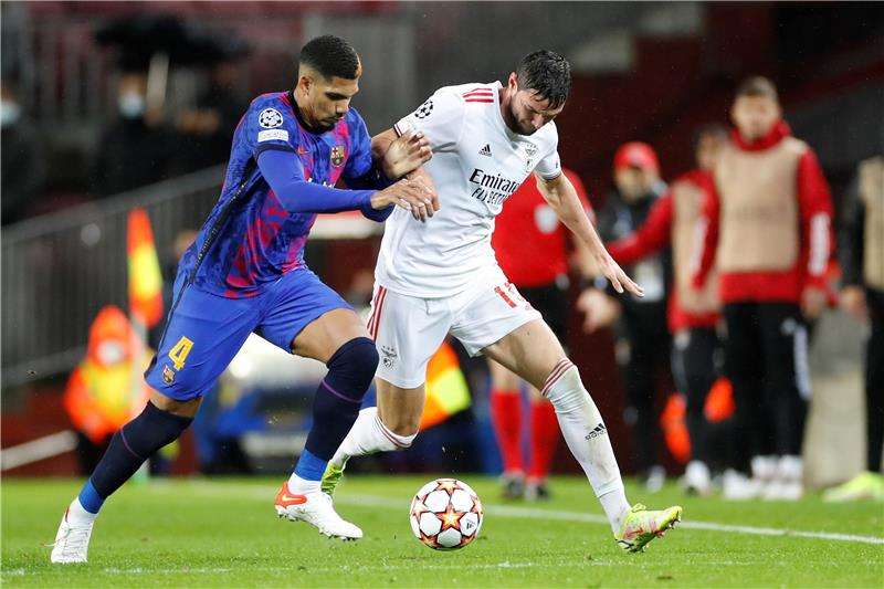 أراخو خلال مواجهة بنفيكا