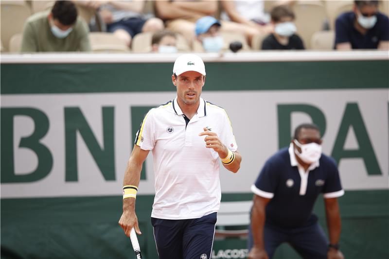 روبرتو باوتيستا أجوت 