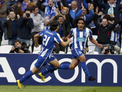 2011-05-182011-05-18t194407z_01_dub113_rtridsp_3_soccer-europa_reuters