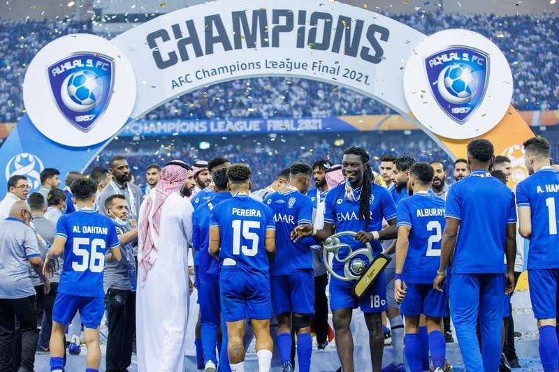 لاعبو الهلال