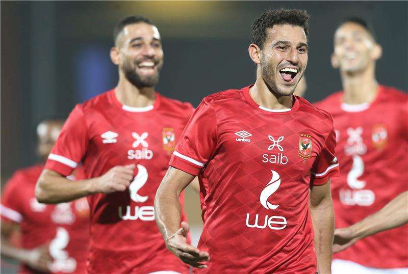 لاعبو الأهلي