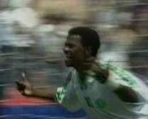 يأمل السعوديون تكرار هدف العويران الأسطوري .. في 2006 !
