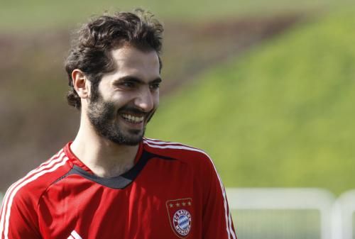 2011-05-132011-05-13t155915z_01_sin400_rtridsp_3_soccer-germany-bayern-altintop_reuters