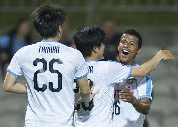 لاعبو كاواساكي فرونتال 