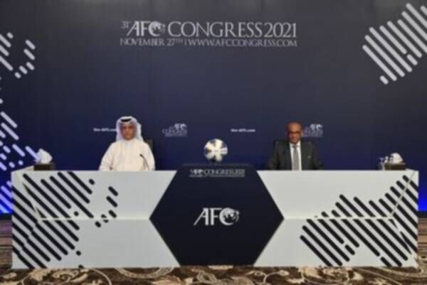 من الاجتماع