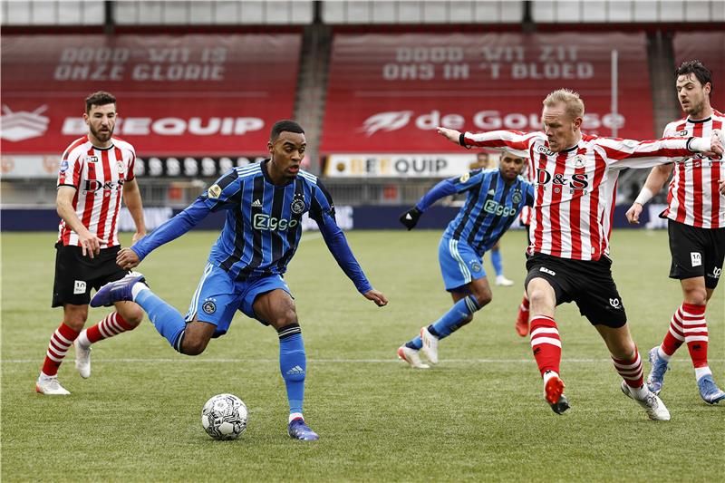 2021-11-28-09608744_epa